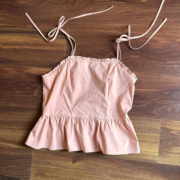 EXPRESS Smocked Peplum Top Size XS - Picture 1 of 6
